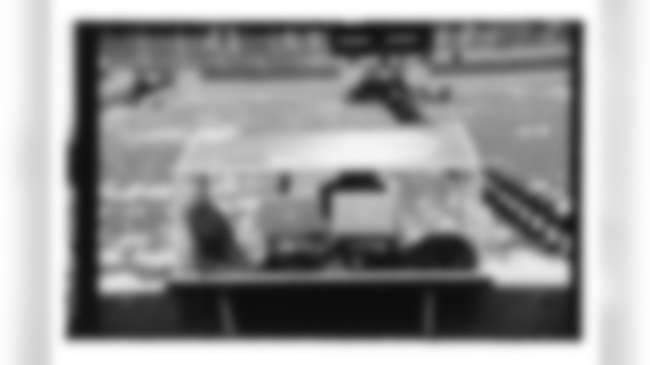 Buffalo Bills vs New York Jets, Regular Season, January 04, 2026 at Highmark Stadium.