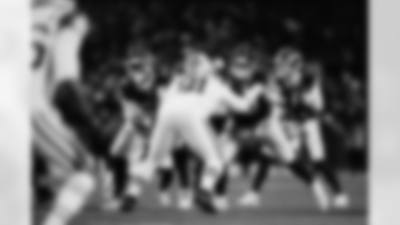 Buffalo Bills vs New York Jets, Regular Season, January 04, 2026 at Highmark Stadium.