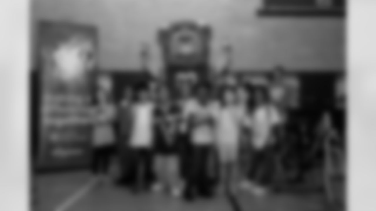 Huddle for Hunger Community Visit, October 16, 2025 at Arthur O. Eve, Buffalo Public School #61.