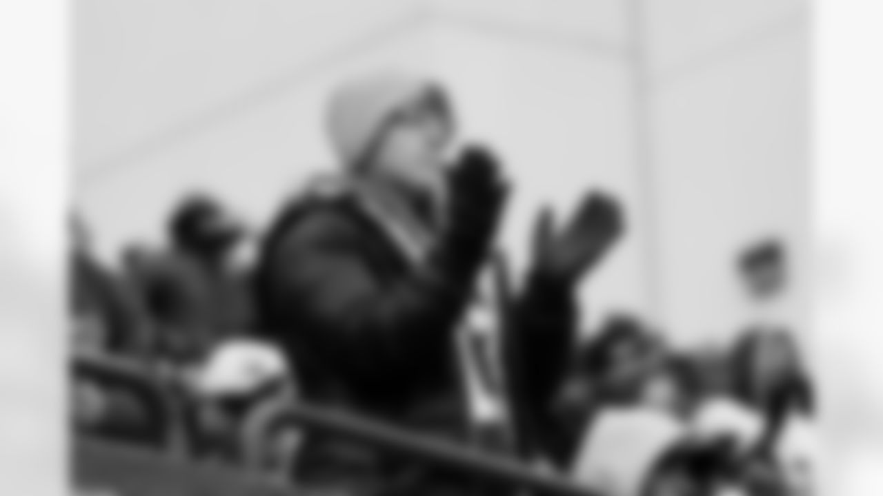 Buffalo Bills vs Tampa Bay Buccaneers, Regular Season, November 16, 2025 at Highmark Stadium.