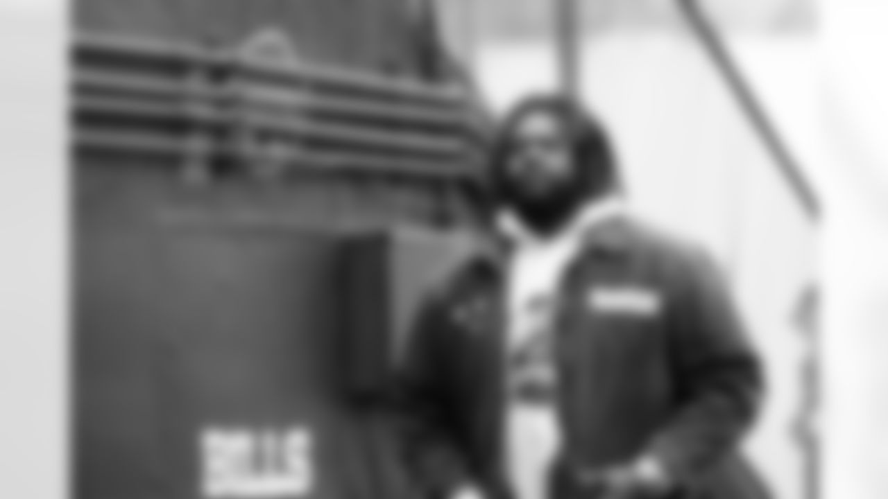 Buffalo Bills vs Philadelphia Eagles, Regular Season, December 28, 2025 at Highmark Stadium.