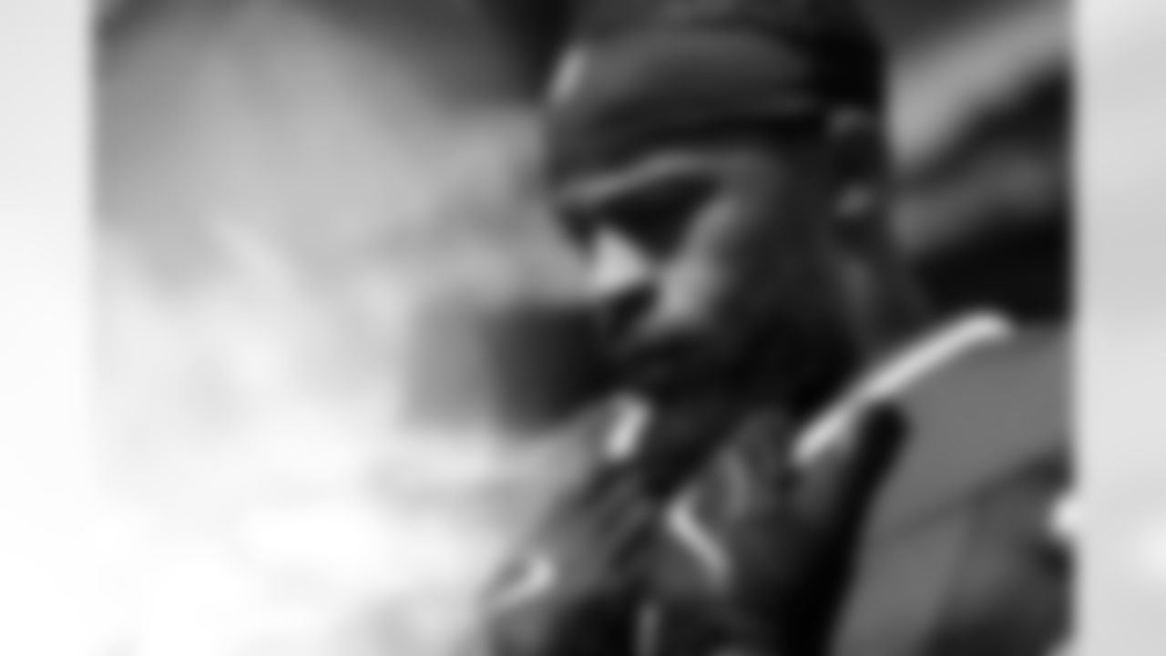 Miami Dolphins vs Buffalo Bills, Regular Season, November 09, 2025 at Hard Rock Stadium.