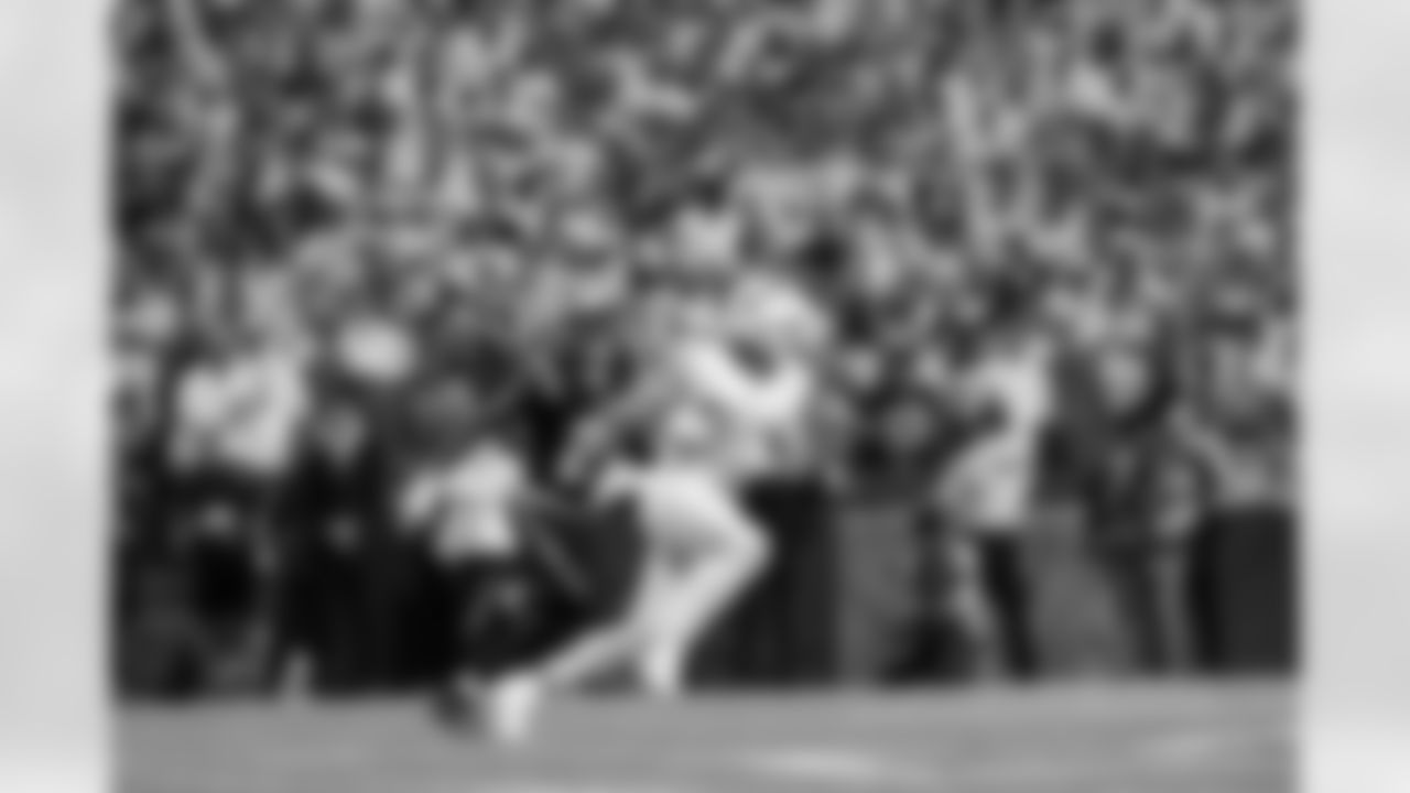 Buffalo Bills vs New England Patriots, Regular Season, October 05, 2025 at Highmark Stadium.