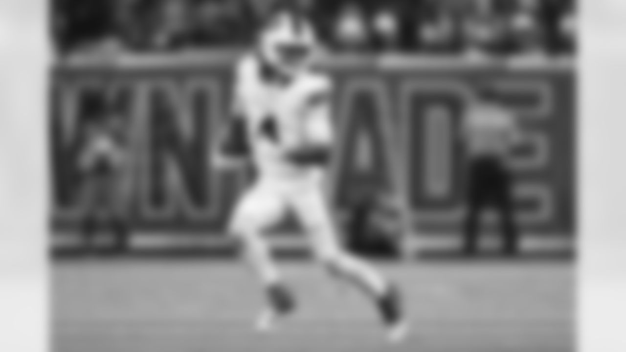 Houston Texans vs Buffalo Bills, Regular Season, November 20, 2025 at NRG Stadium.