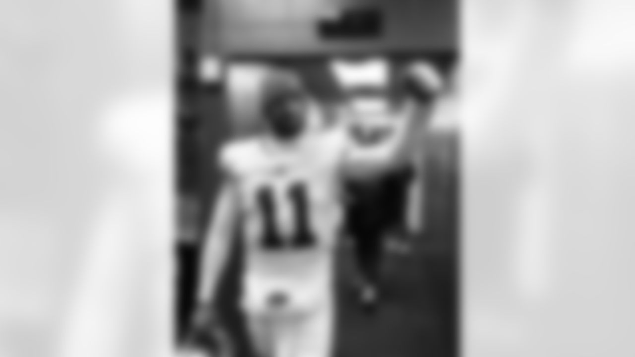 Buffalo Bills vs Tampa Bay Buccaneers, Regular Season, November 16, 2025 at Highmark Stadium.