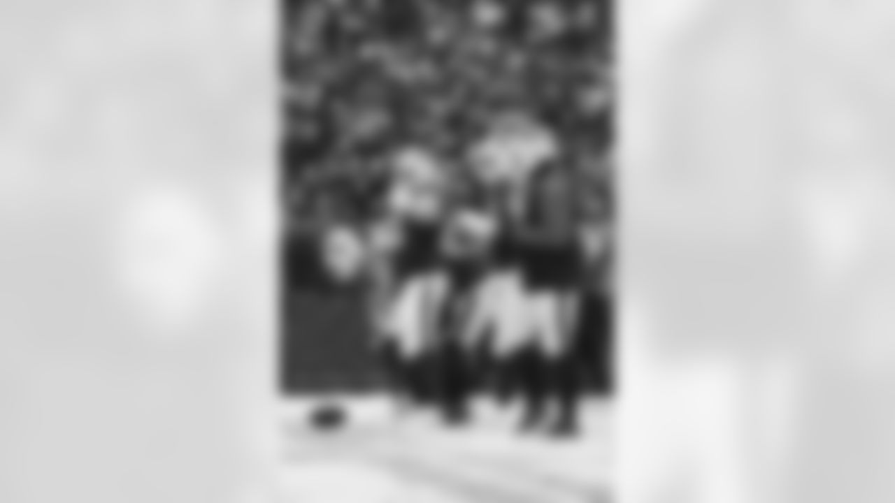 Buffalo Bills vs Cincinnati Bengals, Regular Season, December 07, 2025 at Highmark Stadium.