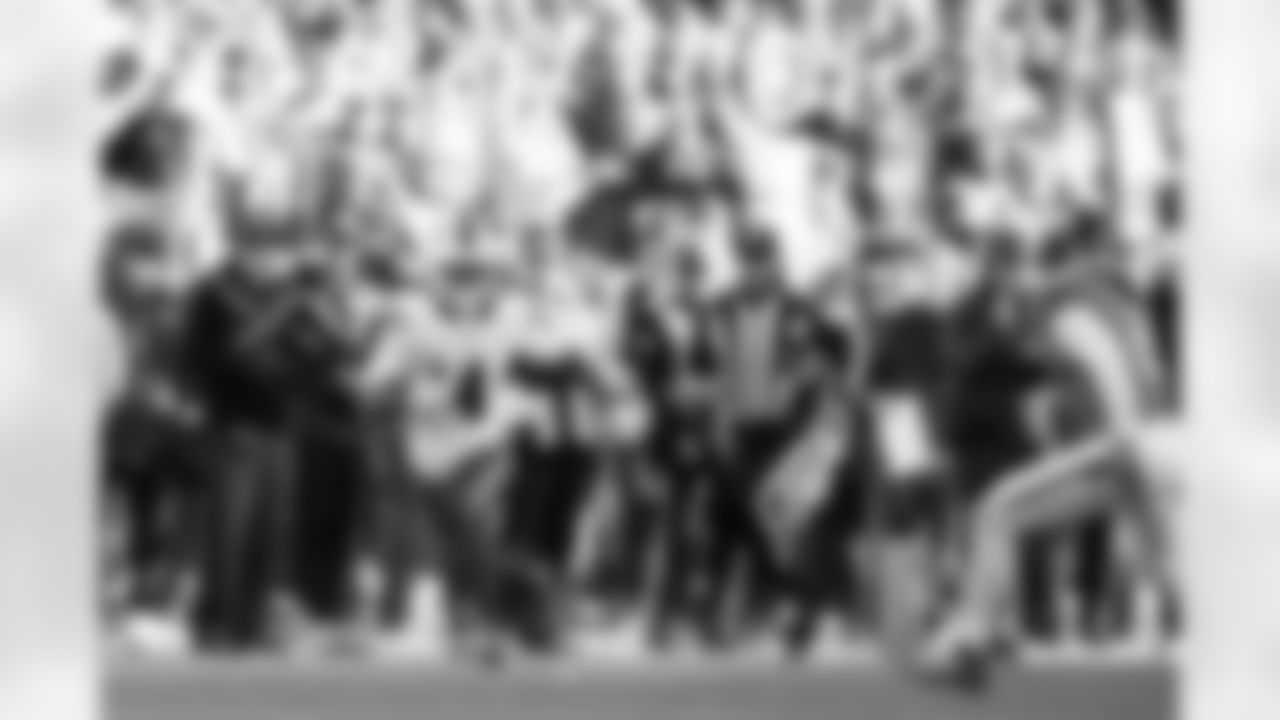 Buffalo Bills vs Denver Broncos, Divisional Game, January 17, 2026 at Empower Field at Mile High.