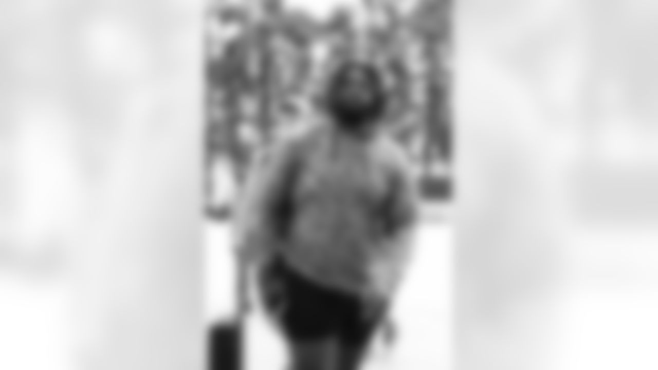 Miami Dolphins vs Buffalo Bills, Regular Season, November 09, 2025 at Hard Rock Stadium.