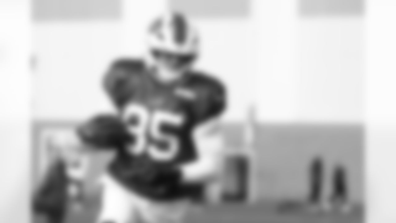 Jackson Hawes (85). Buffalo Bills Week 9 Practice, October 29, 2025 at the Buffalo Bills Training Center.