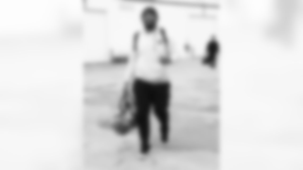 Tylan Grable (68). Buffalo Bills travel to Pittsburgh, November 29, 2025 at Buffalo Niagara International Airport.