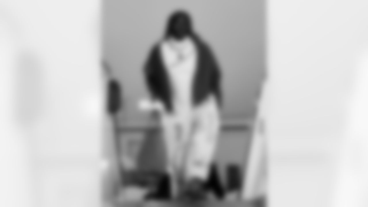 Shaq Lawson (59). Buffalo Bills travel to Foxborough, December 13, 2025 at Buffalo Niagara International Airport.