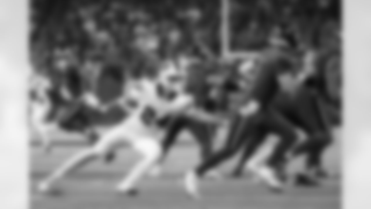 Houston Texans vs Buffalo Bills, Regular Season, November 20, 2025 at NRG Stadium.