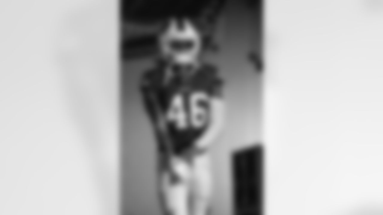 Miami Dolphins vs Buffalo Bills, Regular Season, November 09, 2025 at Hard Rock Stadium.