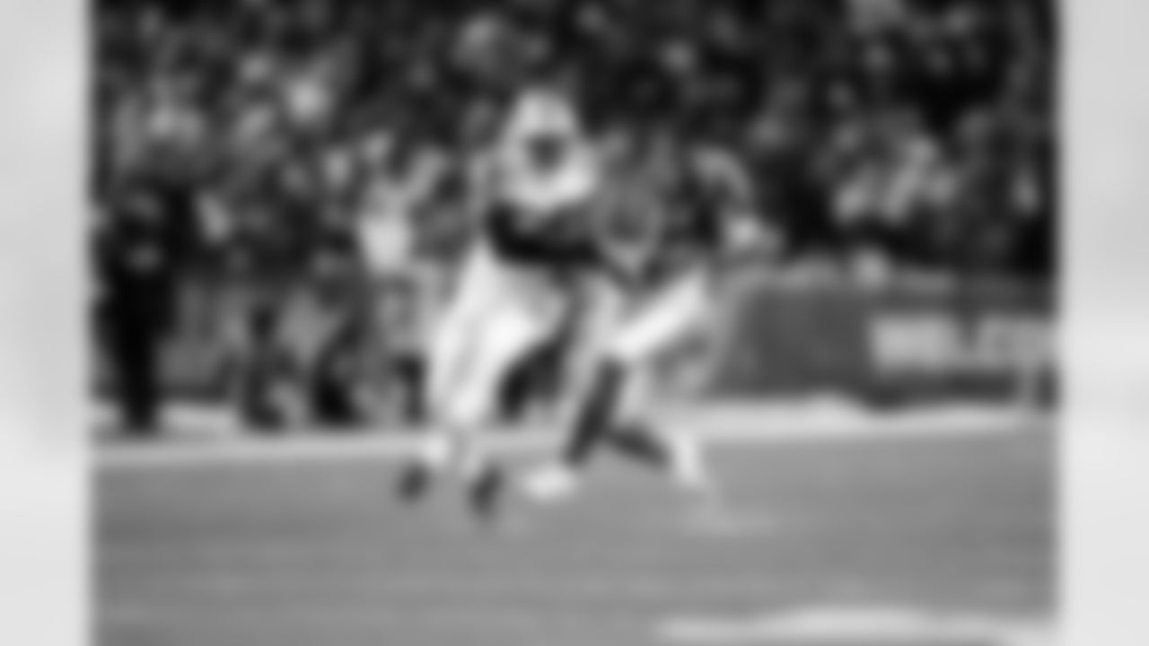 Buffalo Bills vs New York Jets, Regular Season, January 04, 2026 at Highmark Stadium.