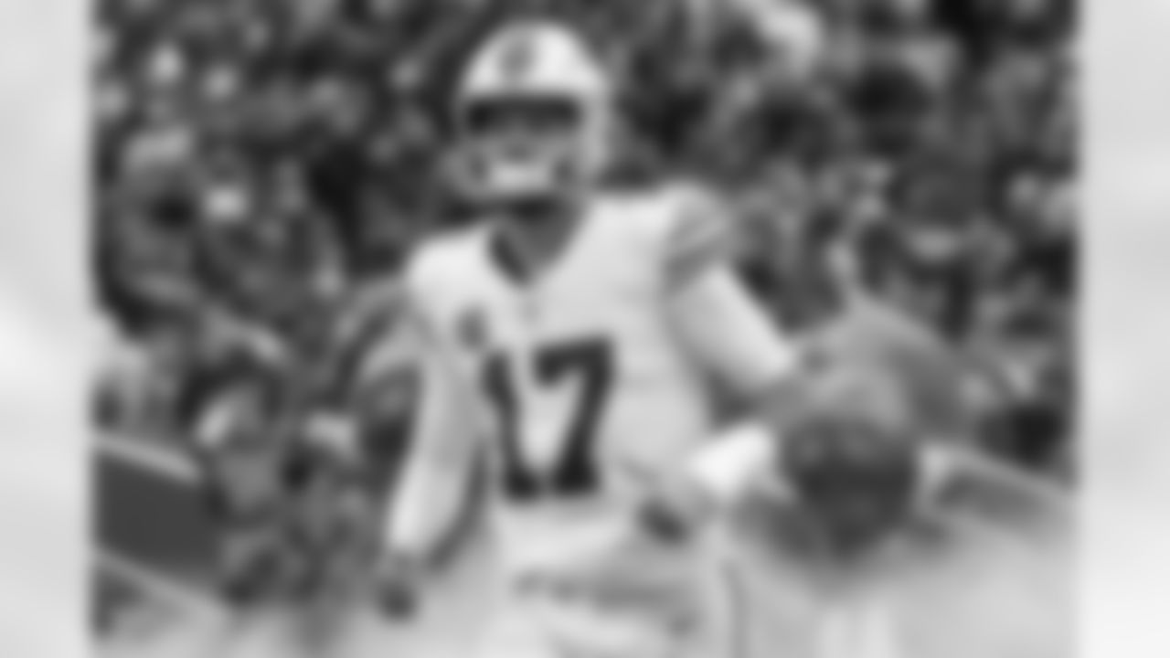 Buffalo Bills vs Tampa Bay Buccaneers, Regular Season, November 16, 2025 at Highmark Stadium.