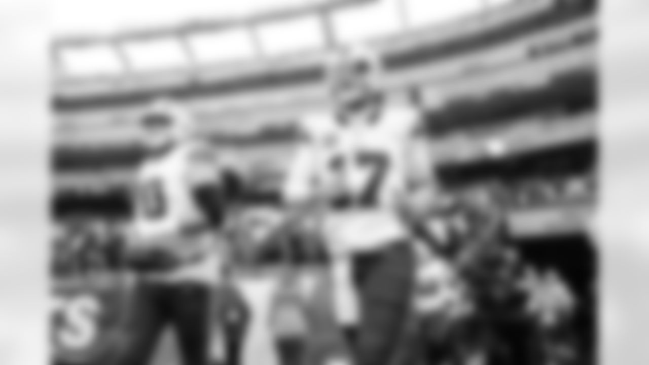 New England Patriots vs Buffalo Bills, Regular Season, December 14, 2025 at Gillette Stadium.