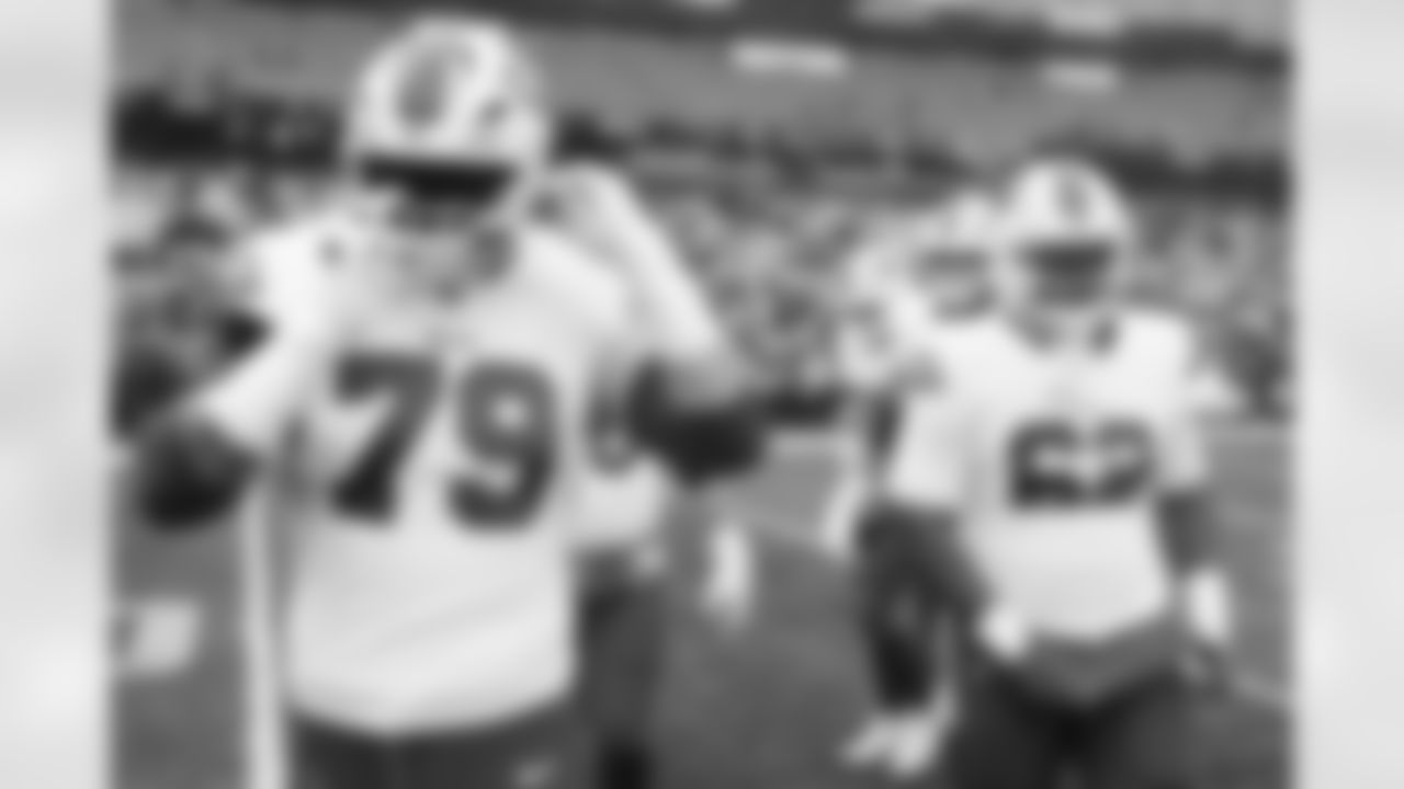 New England Patriots vs Buffalo Bills, Regular Season, December 14, 2025 at Gillette Stadium.