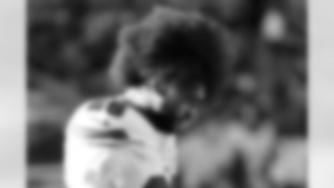 Cleveland Browns vs Buffalo Bills, Regular Season, December 21, 2025 at Huntington Bank Field.