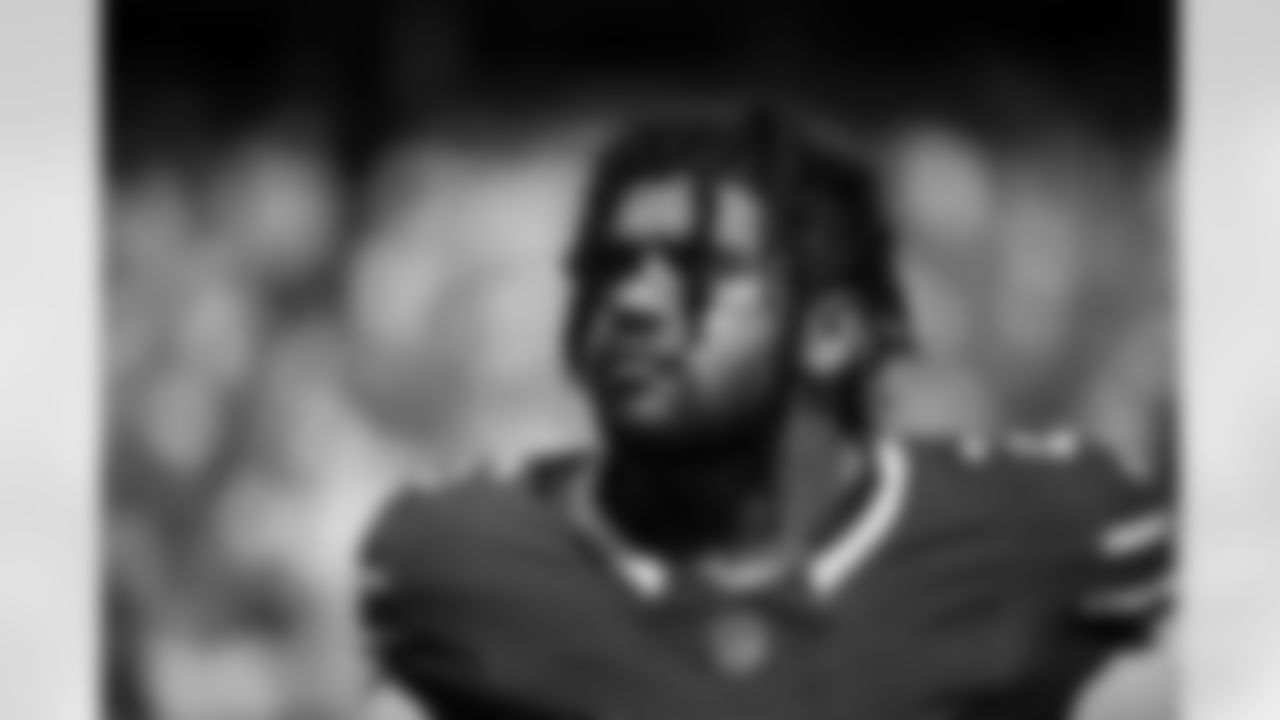 Miami Dolphins vs Buffalo Bills, Regular Season, November 09, 2025 at Hard Rock Stadium.