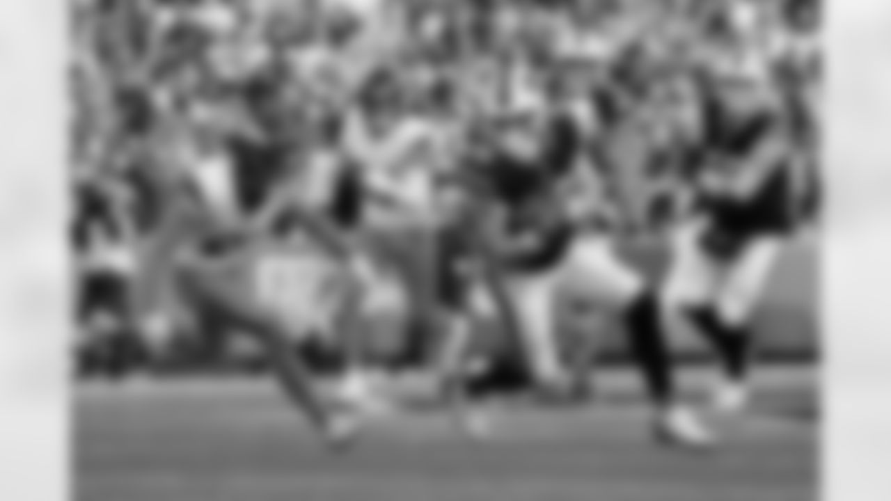 Buffalo Bills vs Denver Broncos, Wild Card Weekend, January 12, 2025 at Highmark Stadium.
