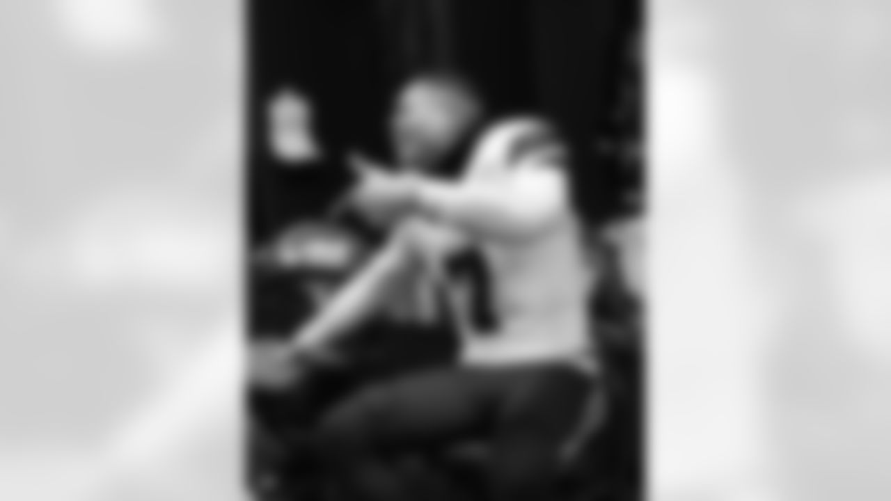 New England Patriots vs Buffalo Bills, Regular Season, December 14, 2025 at Gillette Stadium.