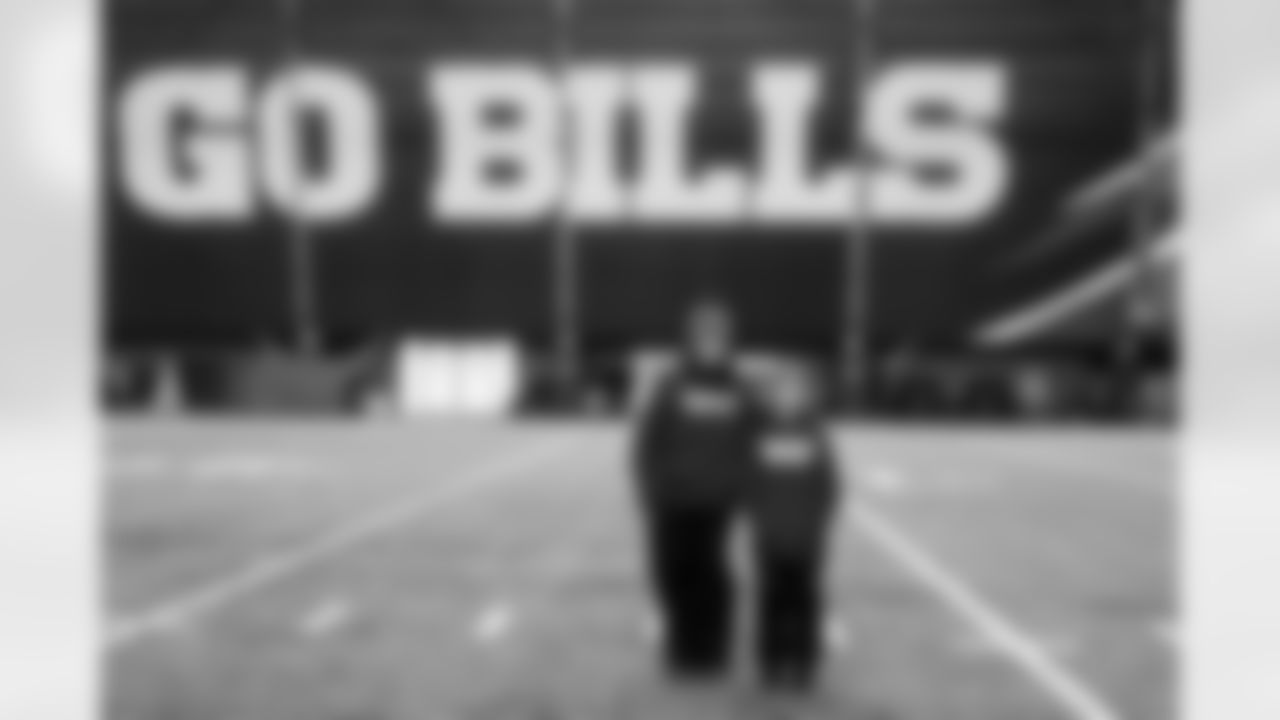 Buffalo Bills vs Philadelphia Eagles, Regular Season, December 28, 2025 at Highmark Stadium.