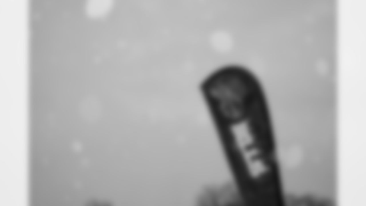 Dion's Dreamers Food Giveaway, December 09, 2025 at the Salvation Army.