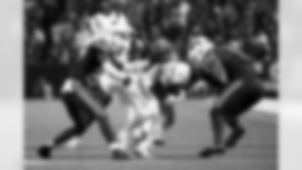 Buffalo Bills vs Miami Dolphins, Regular Season, September 18, 2025 at Highmark Stadium.