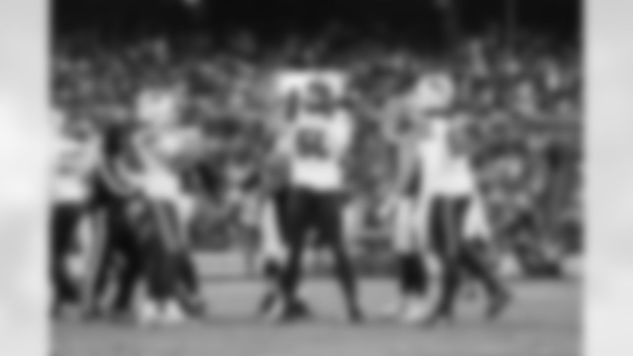 Cleveland Browns vs Buffalo Bills, Regular Season, December 21, 2025 at Huntington Bank Field.