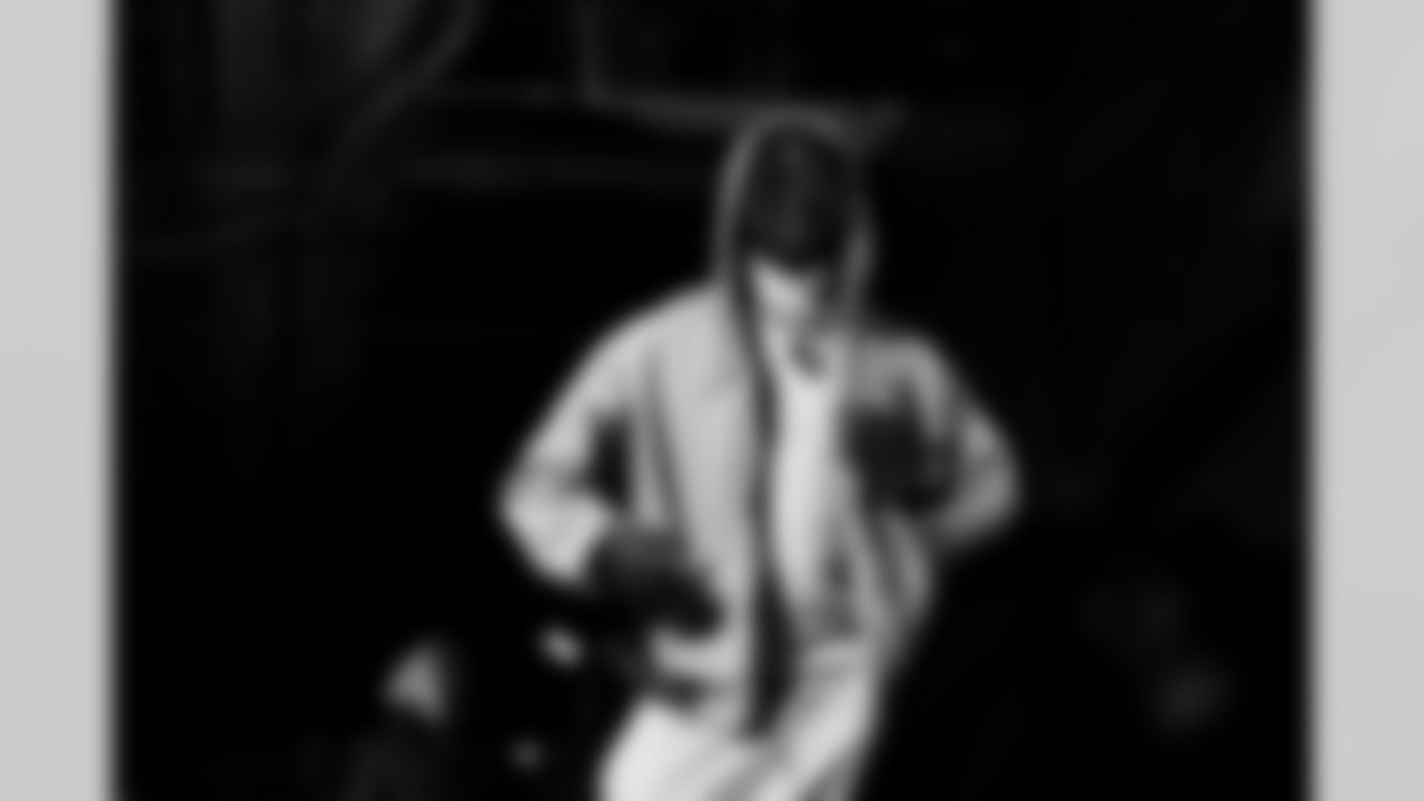 New England Patriots vs Buffalo Bills, Regular Season, December 14, 2025 at Gillette Stadium.