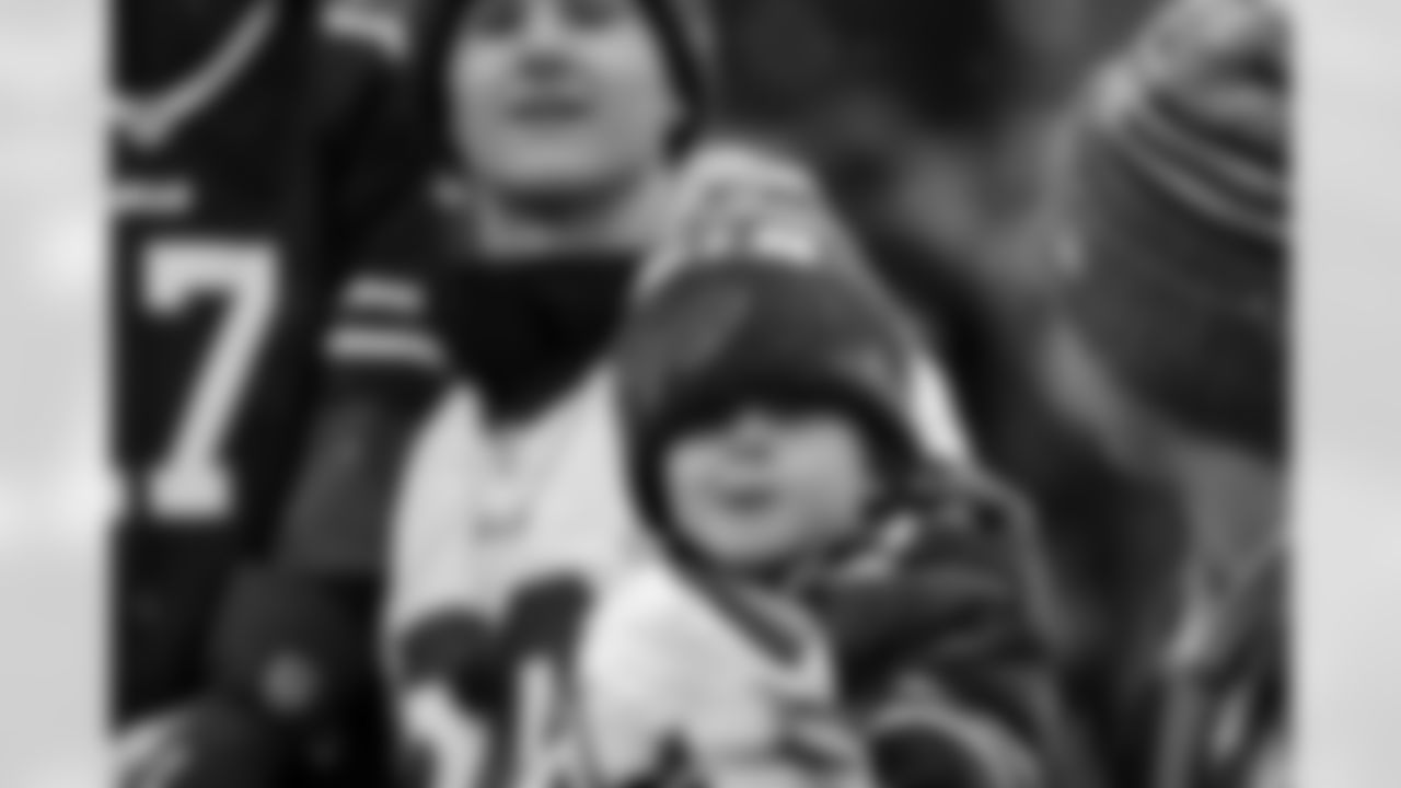 Buffalo Bills vs Cincinnati Bengals, Regular Season, December 07, 2025 at Highmark Stadium.