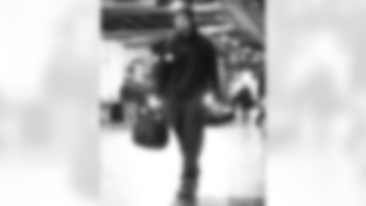 Buffalo Bills vs Denver Broncos, Divisional Game, January 17, 2026 at Empower Field at Mile High.