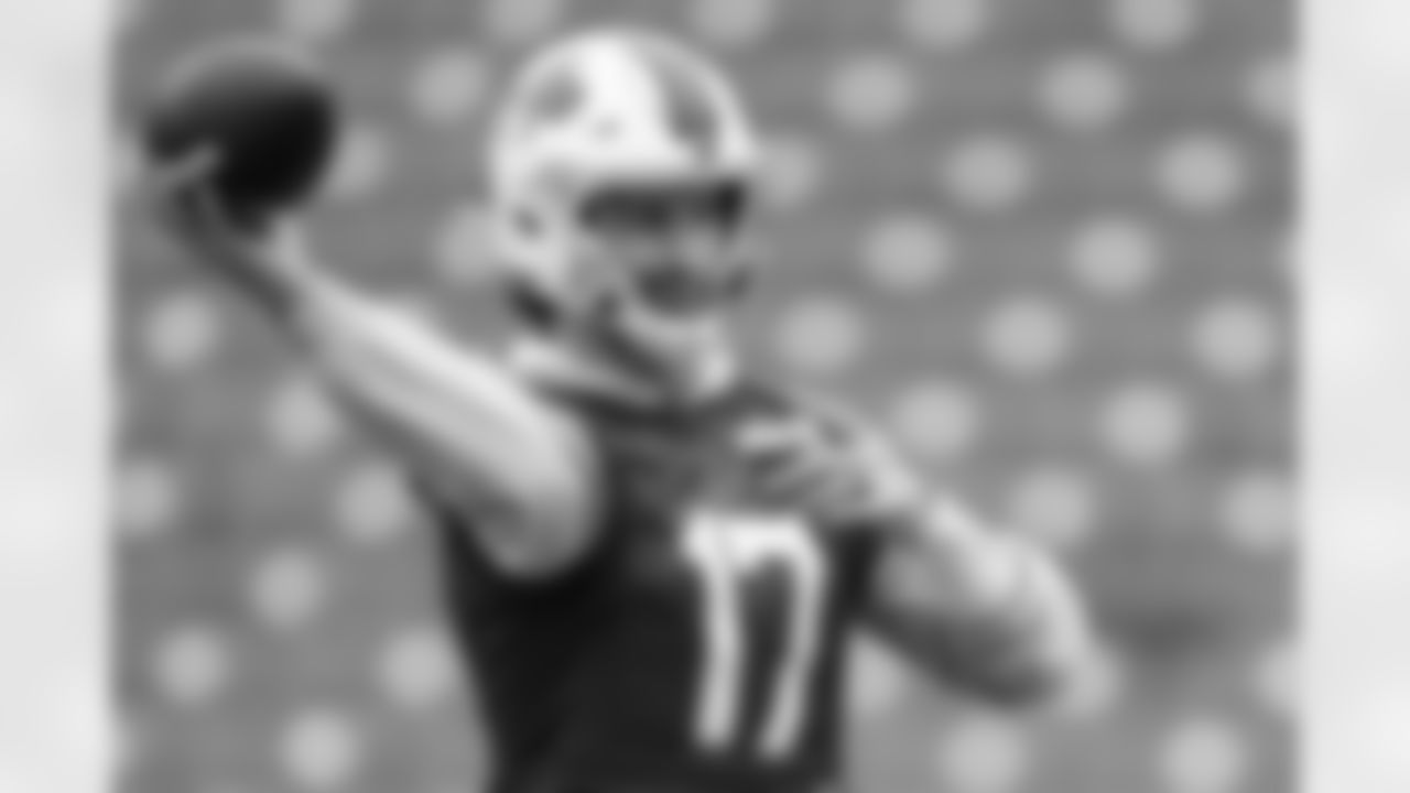 Josh Allen (17). Buffalo Bills Week 11 Practice, November 14, 2025 at Highmark Stadium.