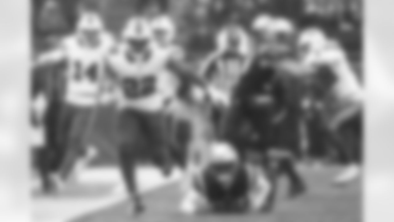 New England Patriots vs Buffalo Bills, Regular Season, December 14, 2025 at Gillette Stadium.