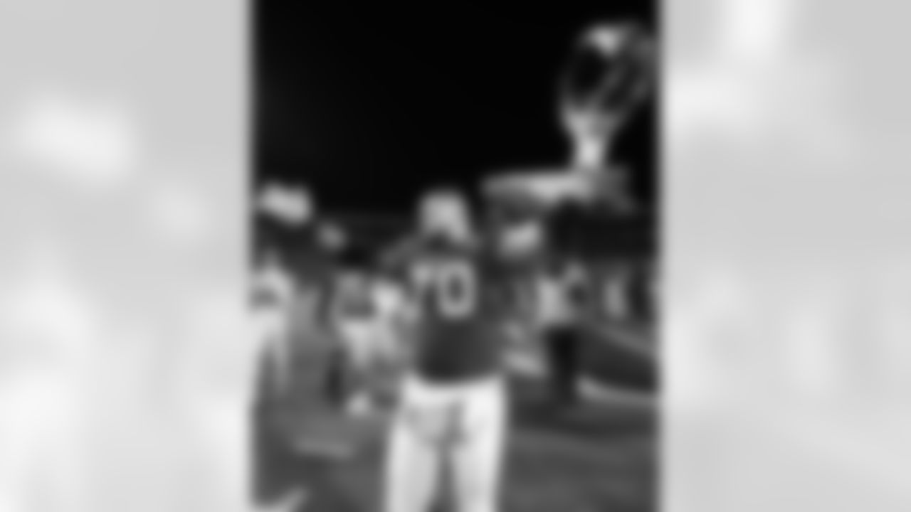 Buffalo Bills vs New York Jets, Regular Season, January 04, 2026 at Highmark Stadium.