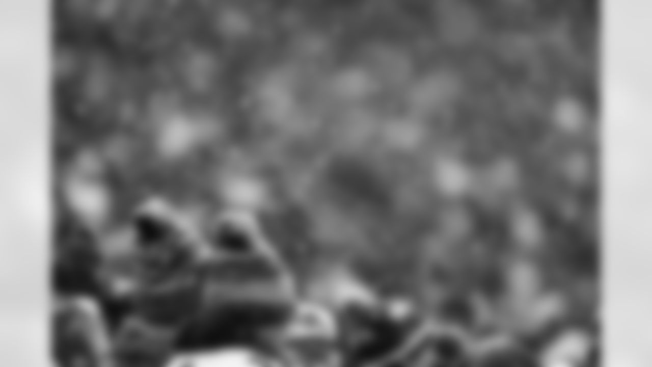 Buffalo Bills vs Cincinnati Bengals, Regular Season, December 07, 2025 at Highmark Stadium.