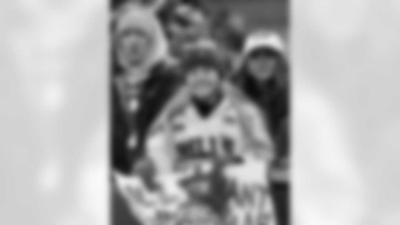 Cleveland Browns vs Buffalo Bills, Regular Season, December 21, 2025 at Huntington Bank Field.