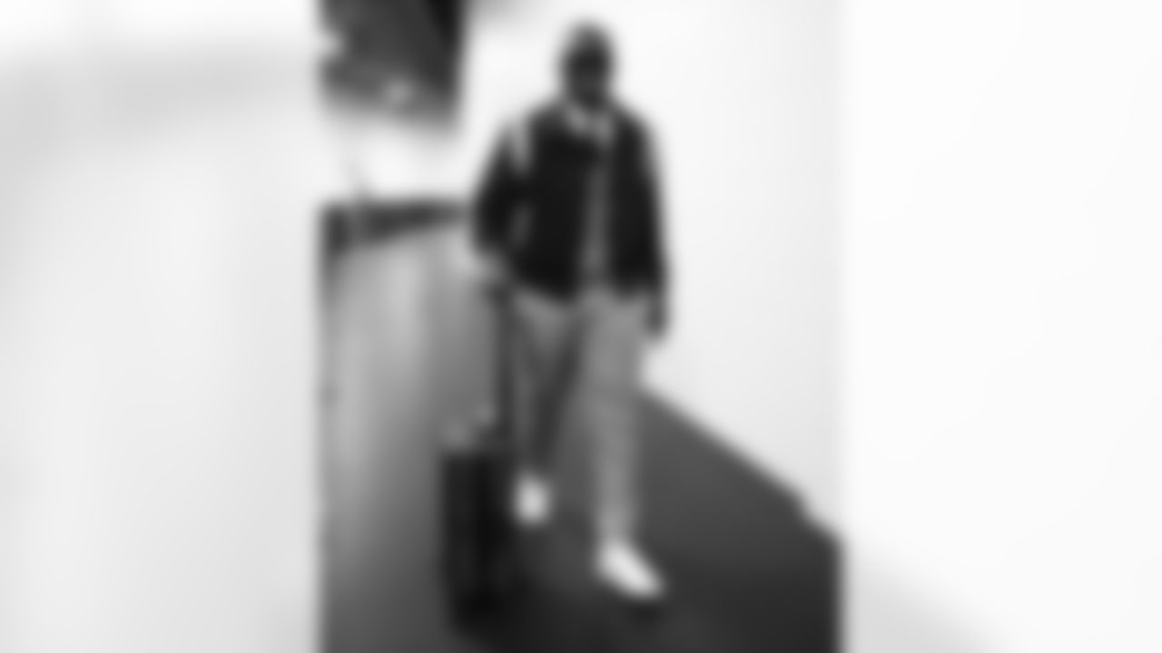 Pittsburgh Steelers vs Buffalo Bills, Regular Season, November 30, 2025 at Acrisure Stadium.