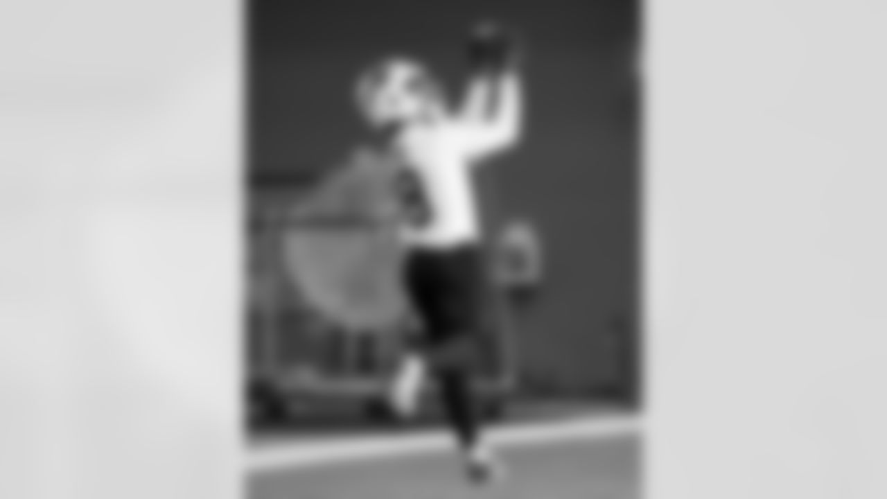 Brandin Cooks (18). Buffalo Bills Wild Card Week Thursday Practice, January 08, 2026 at Buffalo Bills Training Center.