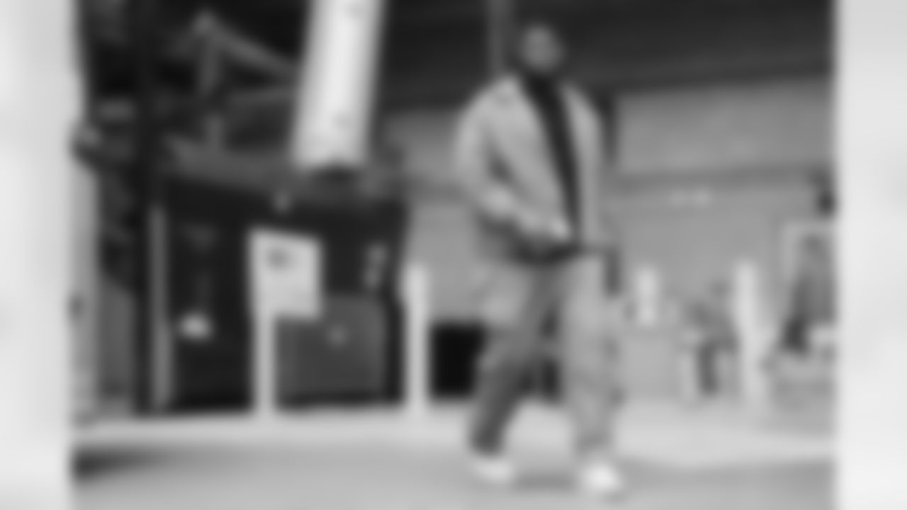 Miami Dolphins vs Buffalo Bills, Regular Season, November 09, 2025 at Hard Rock Stadium.