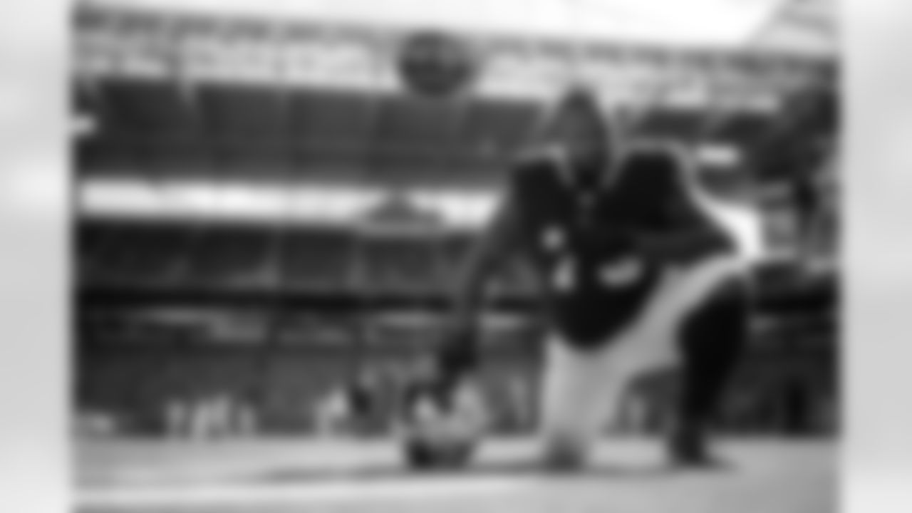 Dion Dawkins (73). Miami Dolphins vs Buffalo Bills, Regular Season, November 09, 2025 at Hard Rock Stadium.