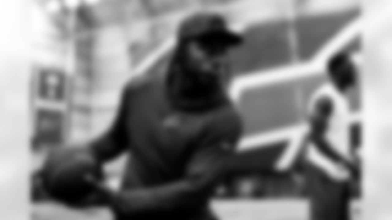 Curtis Samuel (1). Buffalo Bills players work out during Phase One of voluntary off-season workouts, April 23, 2025 at the Buffalo Bills Training Center.
