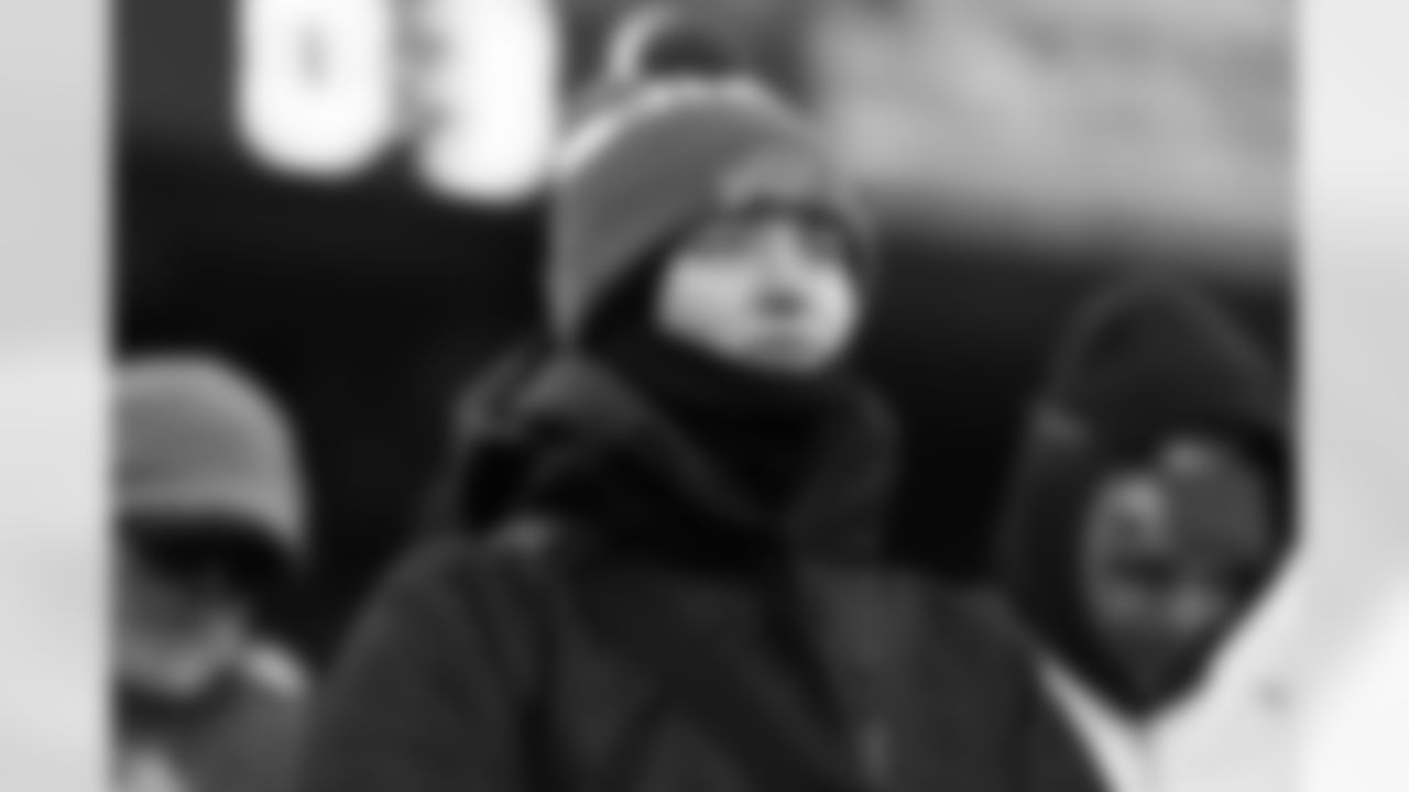 Cleveland Browns vs Buffalo Bills, Regular Season, December 21, 2025 at Huntington Bank Field.