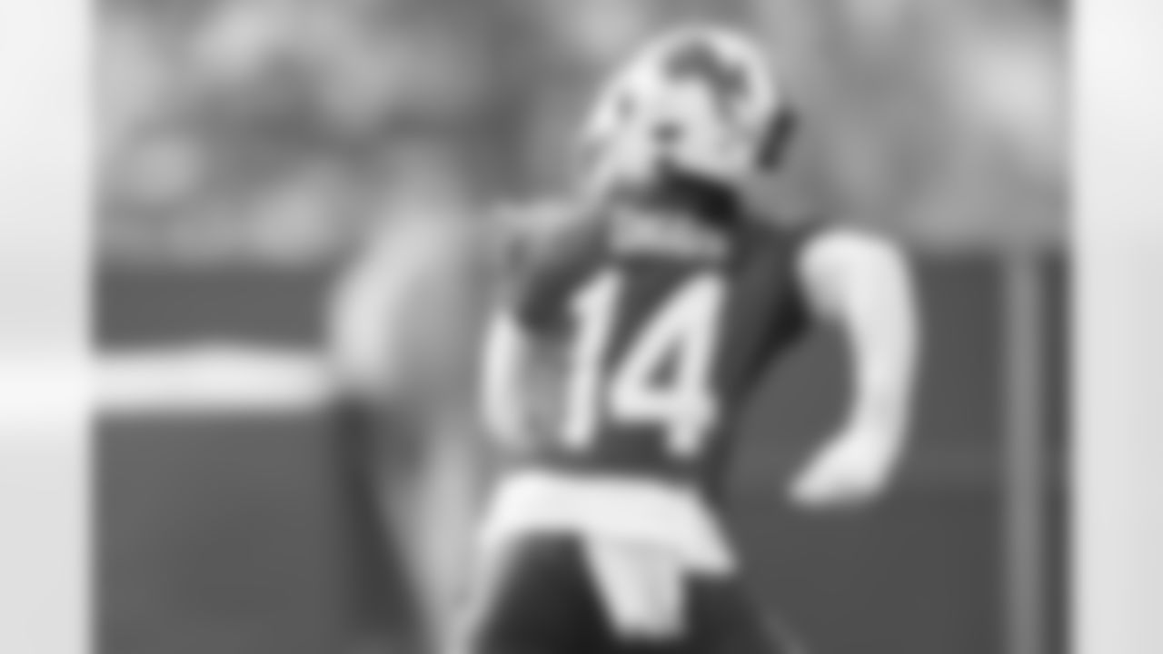 Buffalo Bills Week 11 Practice, Regular Season, November 16, 2023 at 1 Bills Drive.