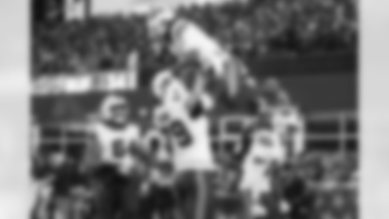 New England Patriots vs Buffalo Bills, Regular Season, December 14, 2025 at Gillette Stadium.