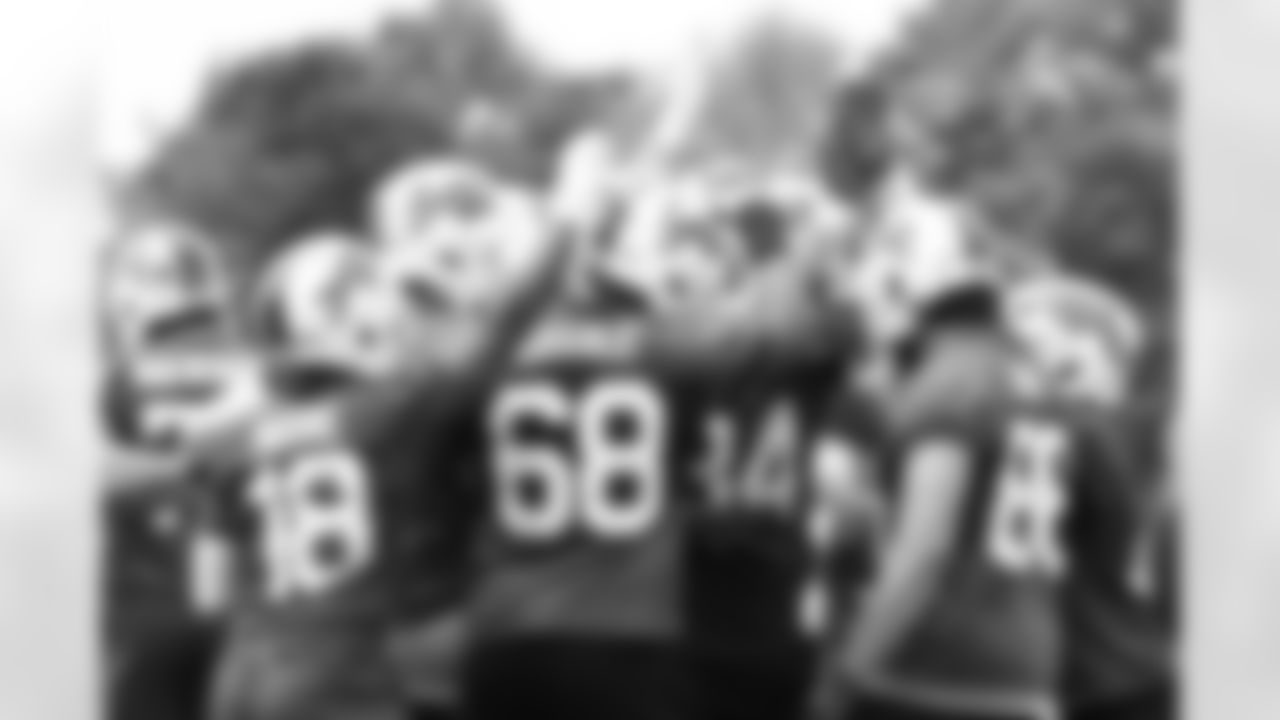 Amari Cooper (18), Tylan Grable (68), Dalton Kincaid (86). Buffalo Bills OTA workouts, May 27, 2025 at the Buffalo Bills Training Center.
