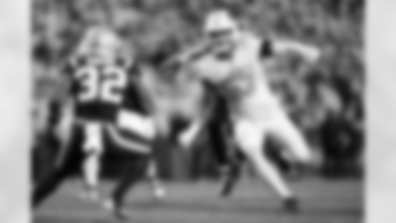Buffalo Bills vs New England Patriots, Regular Season, October 05, 2025 at Highmark Stadium.