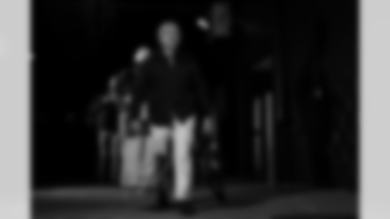 New England Patriots vs Buffalo Bills, Regular Season, December 14, 2025 at Gillette Stadium.