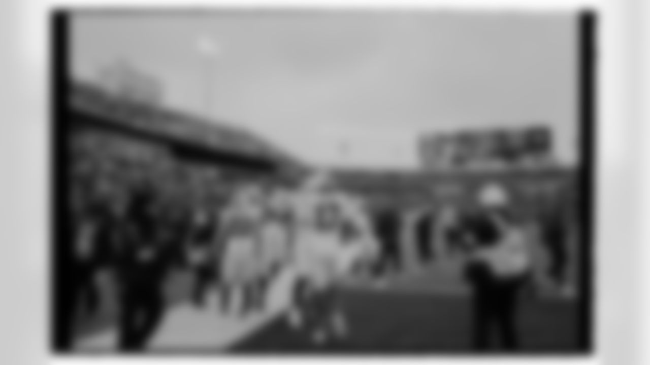 Buffalo Bills vs Tampa Bay Buccaneers, Regular Season, November 17, 2025 at Highmark Stadium.