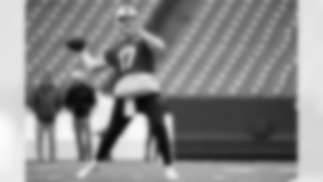 Josh Allen (17). Buffalo Bills Week 11 Practice, November 14, 2025 at Highmark Stadium.